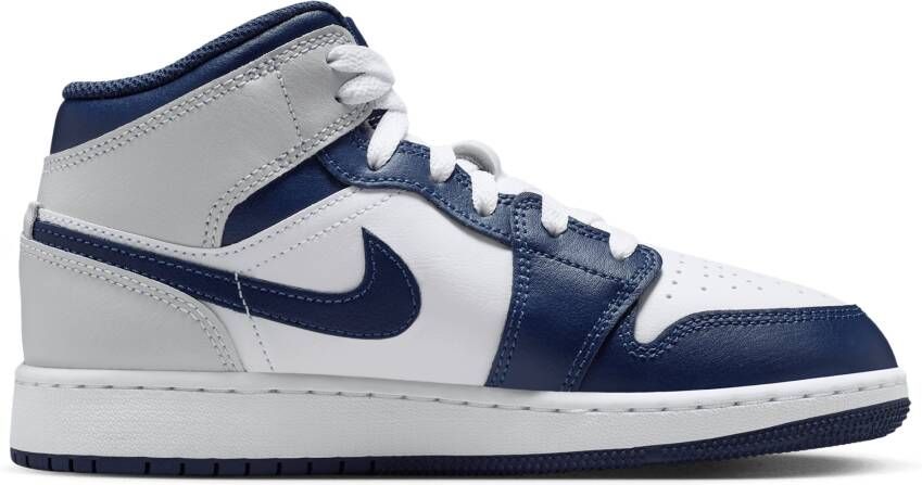 Jordan Aj1 Mid Unisex Schoenen Wit Maat: 35.5 Leer Foot Locker