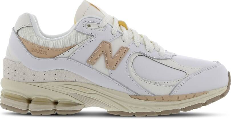 New Balance Roze en witte 2002R Sneakers White Dames