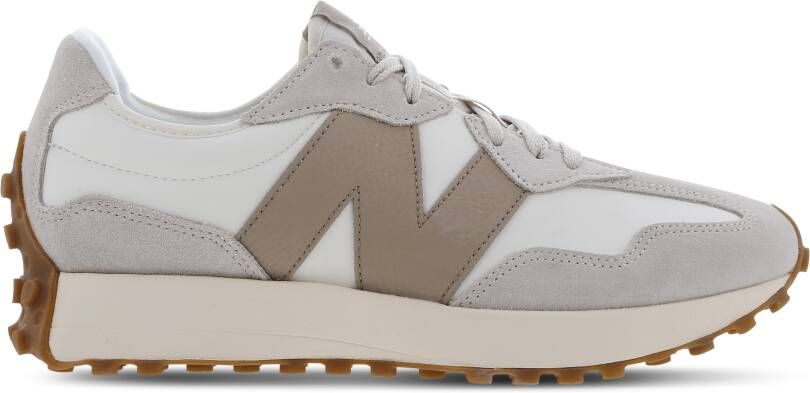 New Balance Beige Sneakers Elegante en Comfortabele Pasvorm Beige