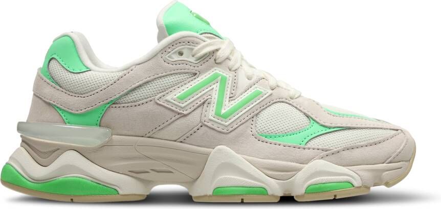 New Balance 9060 Dames Schoenen Bruin Maat: 37.5 Suède Foot Locker