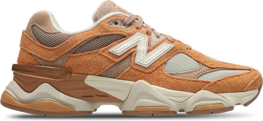 New Balance 9060 Dames Schoenen Oranje Maat: 37.5 Suède Foot Locker