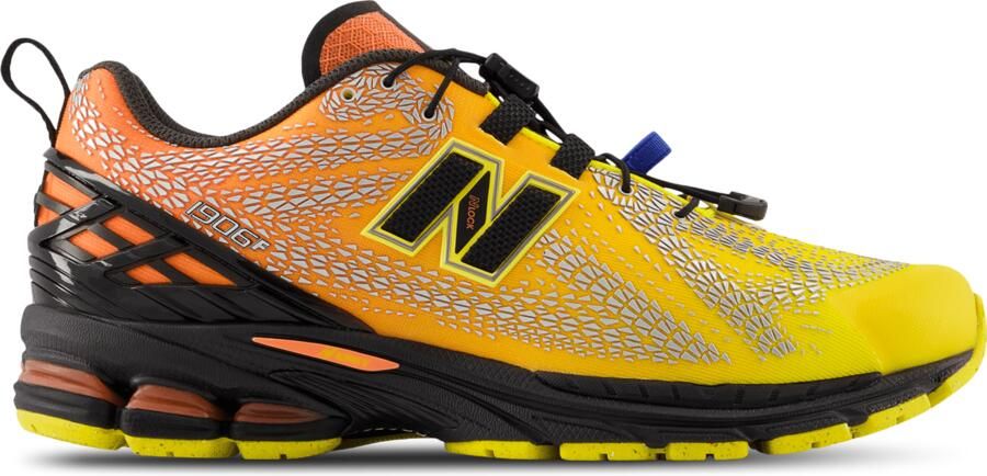 New Balance 1906 Sneakers Dames Geel Leer