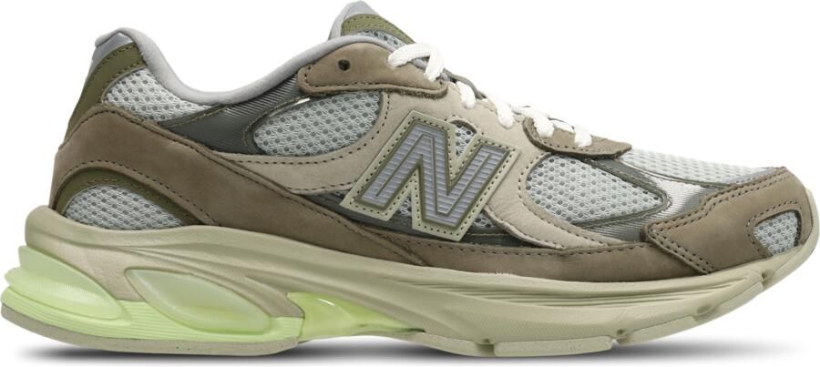 New Balance 2010 Sneakers Groen Suède