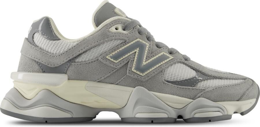 New Balance 9060 Sneakers Dames Grijs Suède