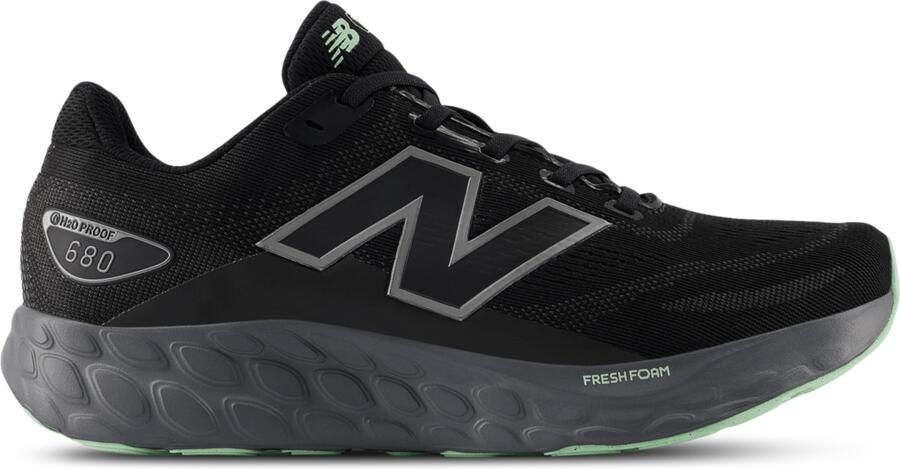New Balance Fresh Foam 680 V8 Waterproof Sneakers Dames Zwart Leer