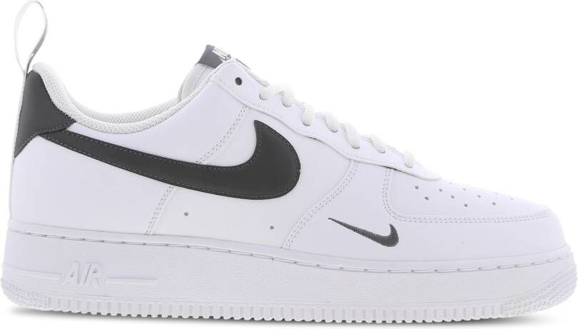 Nike Wmns Air Force 1 '07 Lv8 Ut Basketball Schoenen white metallic dark grey maat: 38 beschikbare maaten:38 - Foto 3