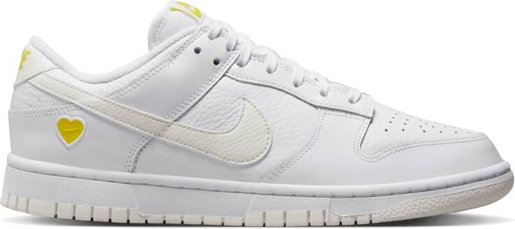 Nike Wmns Dunk Low Basketball Schoenen white photon dust white maat: 41 beschikbare maaten:37.5 38 39 40.5 36.5 41 42 - Foto 13