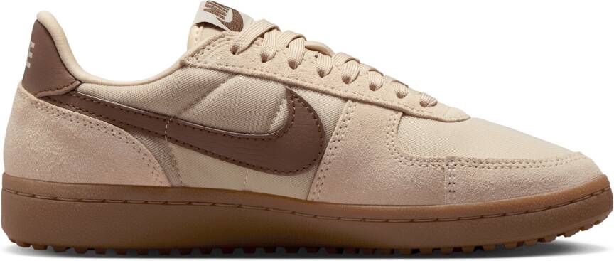 Nike Field General Dames Schoenen Beige Maat: 35.5 Mesh Synthetisch Foot Locker