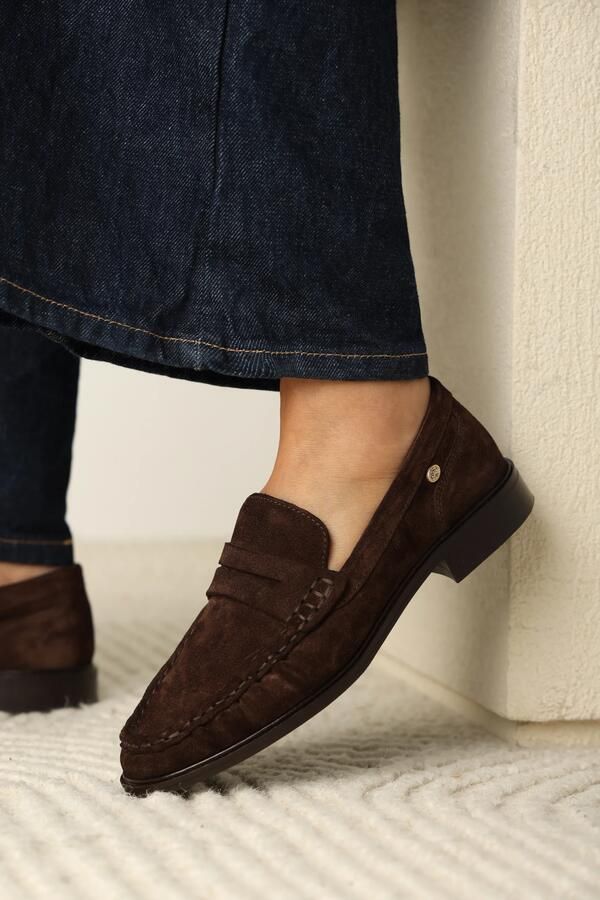 Fred de la bretoniere Bodil Beau loafer suède donkerbruin