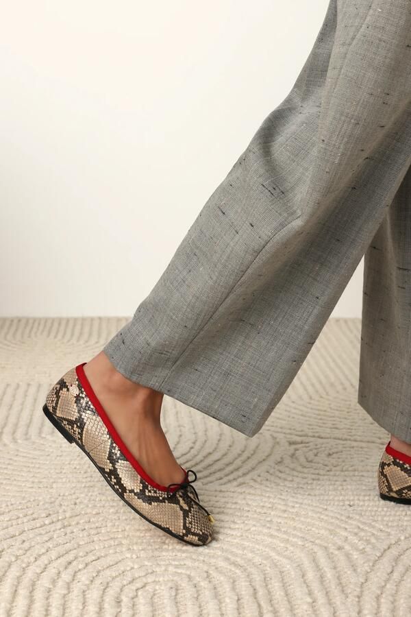 Fred de la bretoniere Gilty Dancer ballerina snake