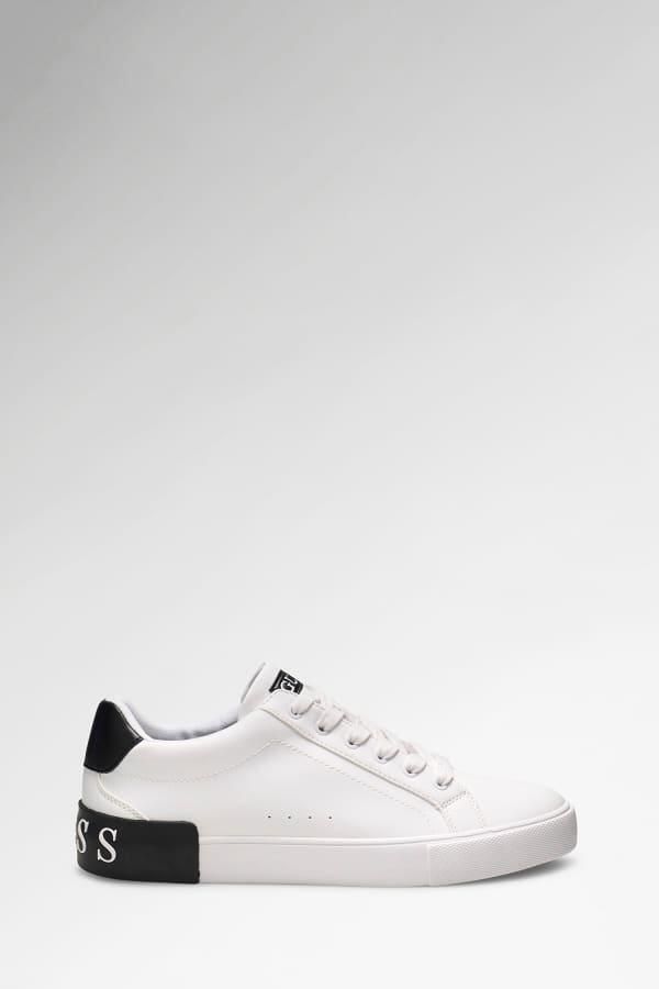 Guess Pancho Sneakers Van Imitatieleer