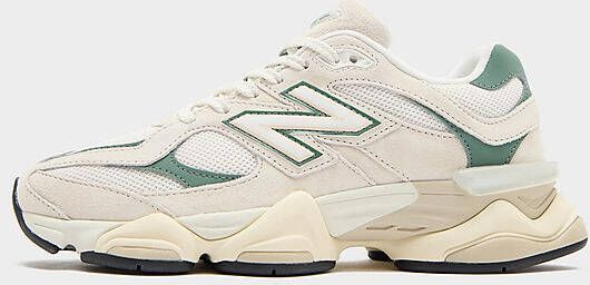 New Balance 9060 Lifestyle in beige formaten: 38.5