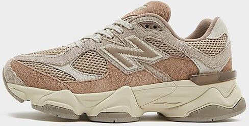 New Balance 9060 Lifestyle in beige formaten: 38.5