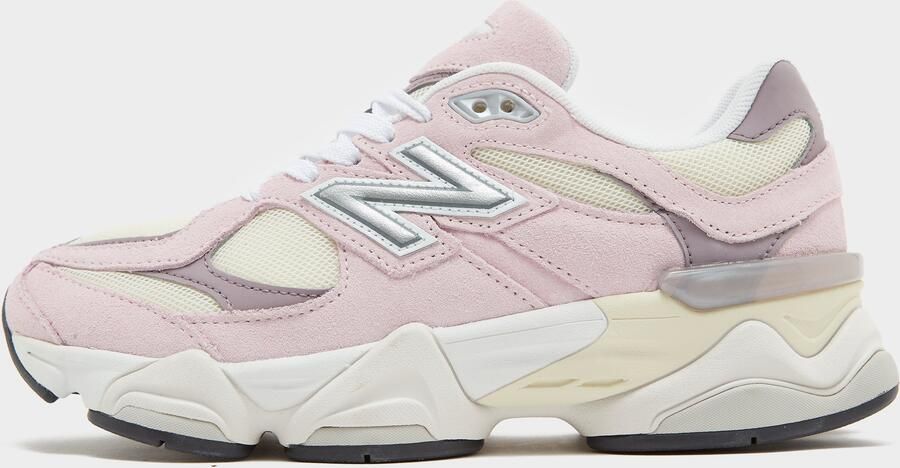 New Balance 9060 (GS) Lifestyle in lichtroze formaten: 35.5