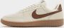 Nike WMNS Field General SE Lifestyle in beige formaten: 36.5 - Thumbnail 1