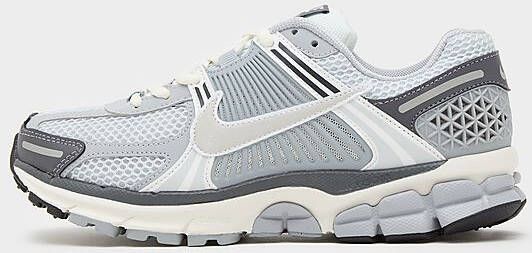 Nike Damesschoenen Zoom Vomero 5 Pure Platinum Summit White Dark Grey Metallic Silver- Dames Pure Platinum Summit White Dark Grey Metallic Silver