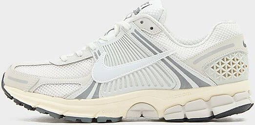 Nike Zoom Vomero 5 SE Platinum Tint Cashmere Iron Grey Photon Dust- Platinum Tint Cashmere Iron Grey Photon Dust - Foto 3