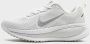 Nike Women's Vomero 18 Hardloopschoenen grijs - Thumbnail 2