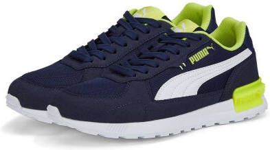 Puma Sneakers