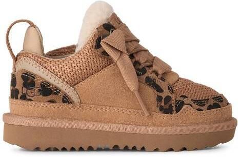 UGG Lowmel Spotted suède sneakers met panterprint cognac Bruin Panterprint