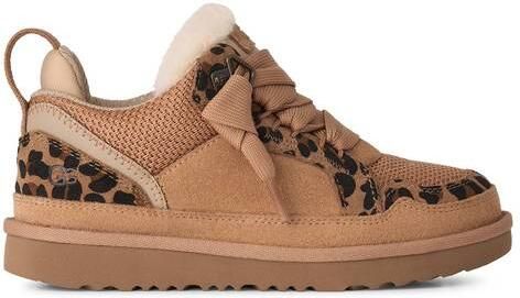 UGG Lowmel Spotted suède sneakers met panterprint cognac Bruin Panterprint