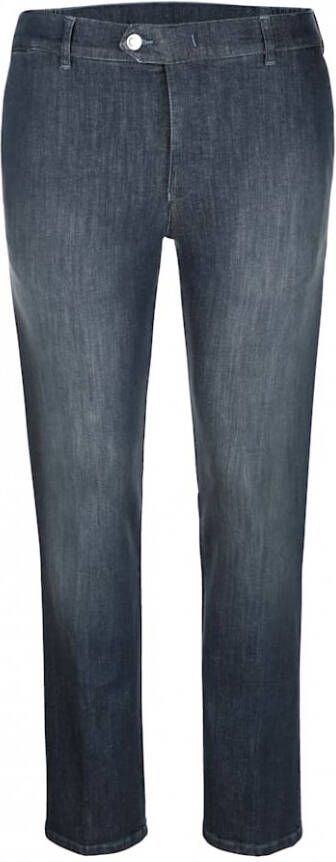 Boston Park Jeans in Straight Fit-model Dark blue