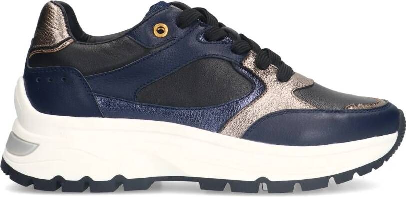 Manfield Zwarte leren sneakers met gouden details