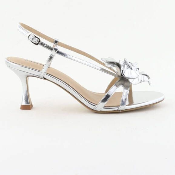 Lola Cruz sandalen met bloem zilver