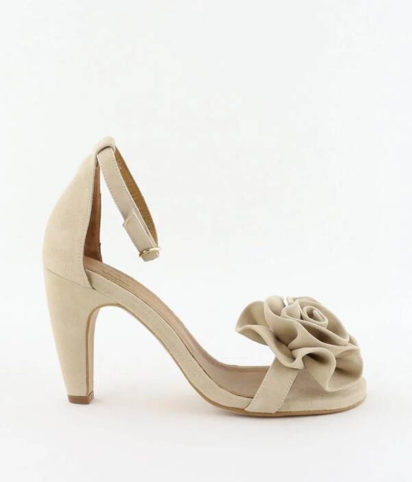 Toral sandalen BRISS met roos detail beige