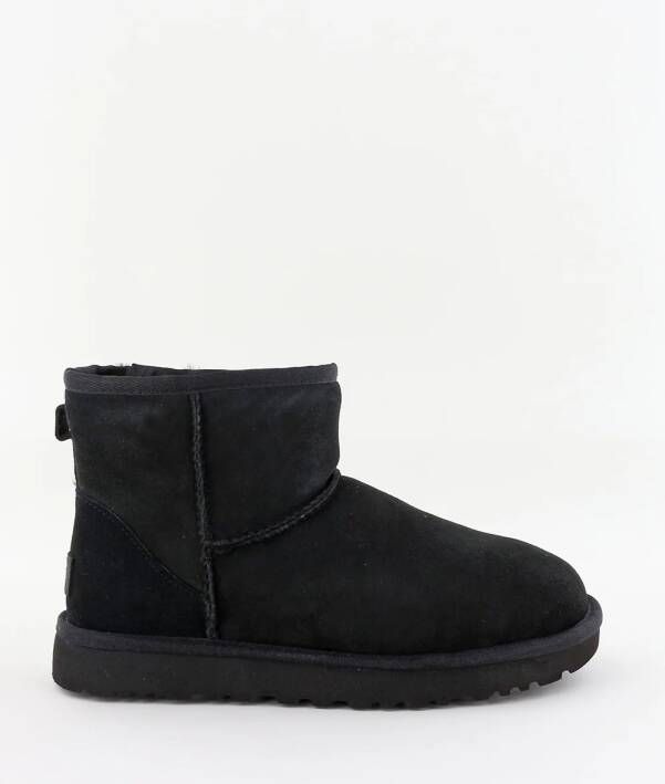 UGG enkellaarsjes Classic Mini II 1016222 black