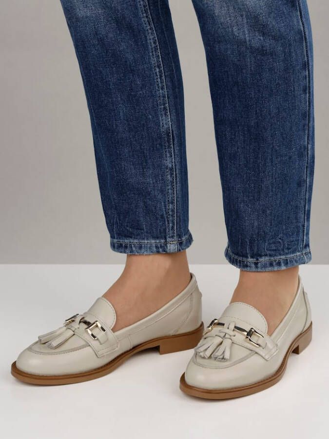 Studio W Loafer met leren sierkwastje Crème