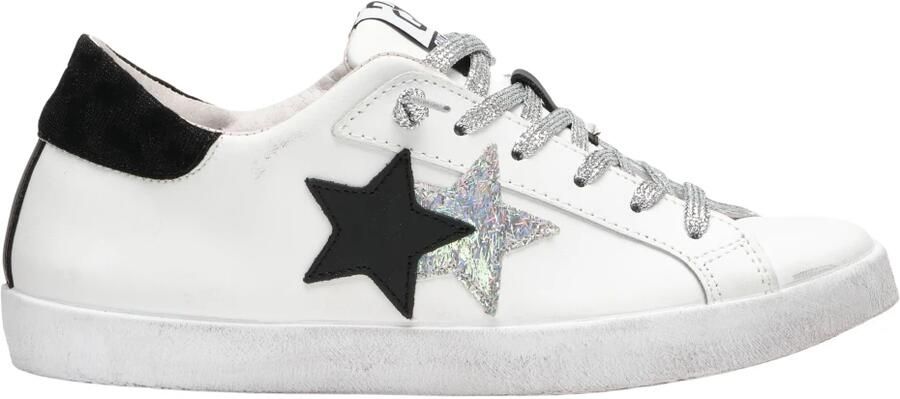 2STAR Sneakers