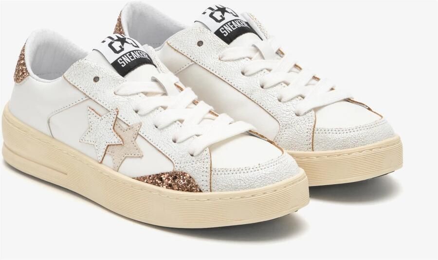 2Star Witte leren sneaker met beige en gouden details