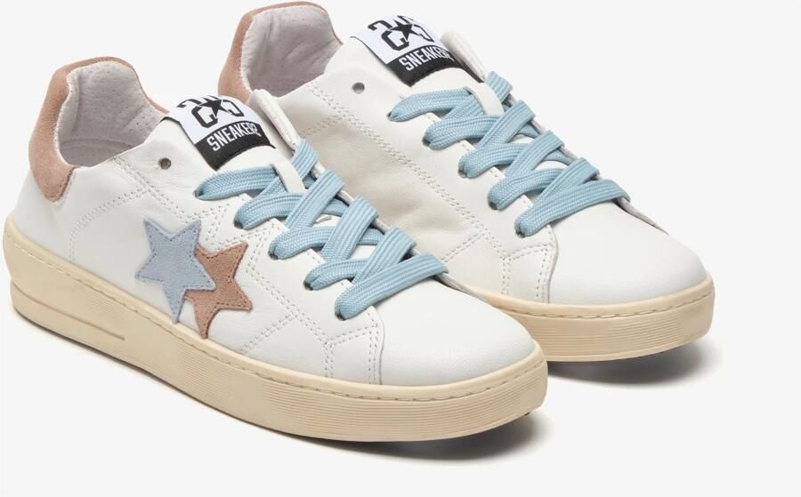 2Star Witte leren sneaker met roze en lichtblauwe suède details