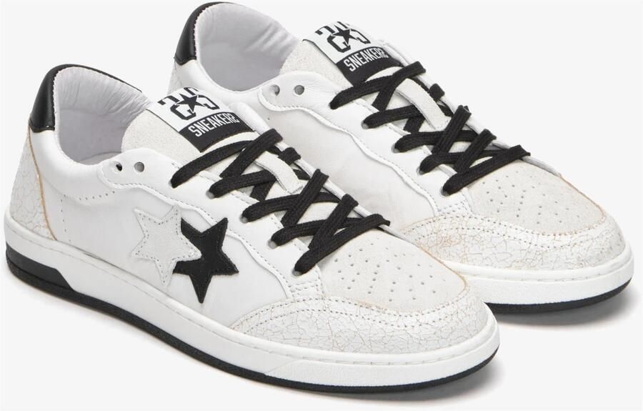 2Star Witte Leren Sneakers met Zwarte Details
