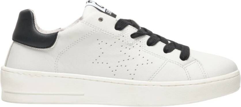 2Star Witte leren sneaker met zwarte details
