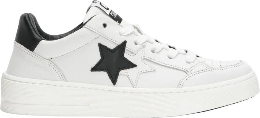 2Star Witte leren sneaker met zwarte details