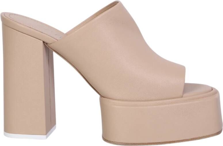 3Juin Beige suede Platform mules by ; bold and anticonceptual they show the brand more innovative and youthful side Beige Dames