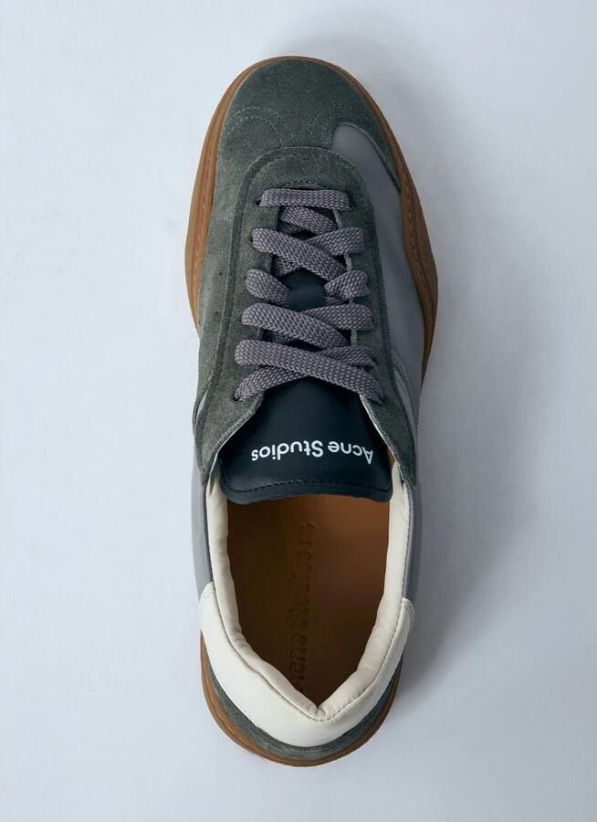 Acne Studios Grijze leren sneakers met gelamineerde details Gray Heren - Foto 2