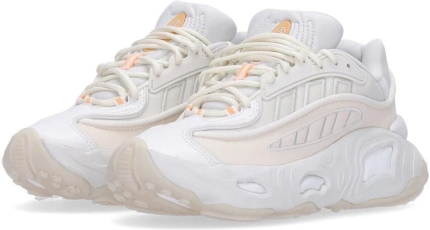 Adidas Stijlvolle Sneakers voor elke gelegenheid White Unisex