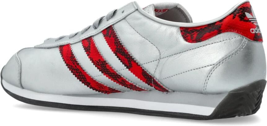 Adidas Grijze Leren Sneakers met Snakeskin Detail