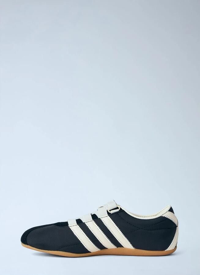 ADIDAS ORIGINALS Ballerina met riempjes 'Tokyo MJ' zwart wolwit