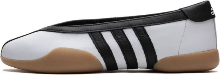 Adidas Balletgeïnspireerde sportieve schoenen Cloud White Core Black