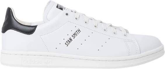 Adidas Leren Sneakers met Ronde Neus en Veters White