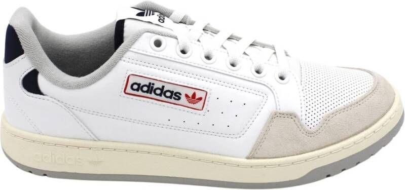 Adidas Leren Veterschoenen met Suède Inzetstukken