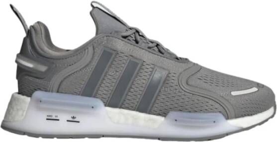 Adidas Minimalistische Sneaker met Boost Tussenzool Gray Heren