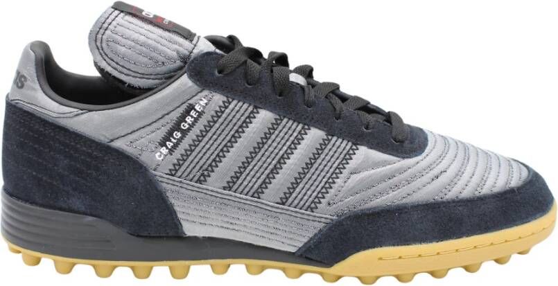 Adidas Sneaker met Suède Inzetstukken Rubberen Zool