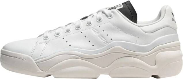 Adidas Witte Sneakers met Retro-geïnspireerd Ontwerp White Dames