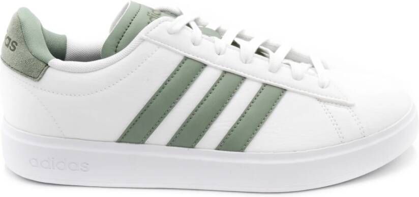 Adidas Witte Sneakers Stijlvol en Comfortabel Wit Heren