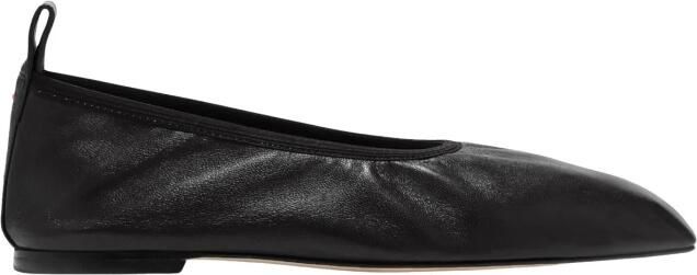 Aeydē Nomi Nappa Leather Black Ballerina in zwart